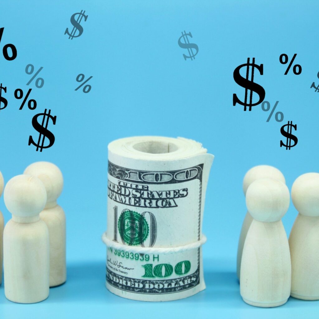 Wooden Figure With Profit Icon Investment Concept YK9J6HB Scaled 1 1024x1024